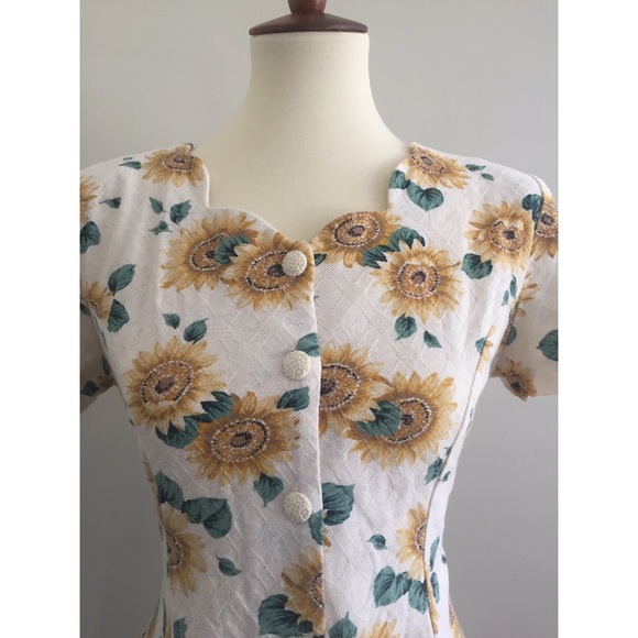 🌷 S O L D 🌷Vintage 90's Boho Sunflower Day Dress - Picture 3 of 5